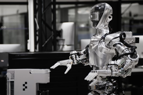 Robot Trung Quốc phát triển quá nhanh khiến Samsung lo sợ ra mặt