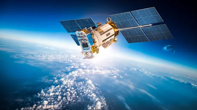 Một thiết bị trên Trái đất đã có thể kết nối bluetooth với vệ tinh cách 600km bằng cách nào?