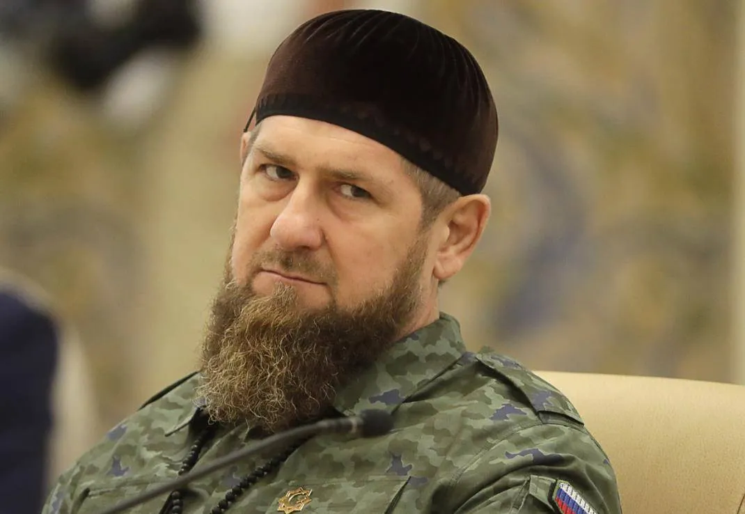 Bài phát biểu của Kadyrov, nhà lãnh đạo Chechnya về việc Putin tuyên bố điều động một phần: Chechnya sẽ thực hiện mệnh lệnh 100%!