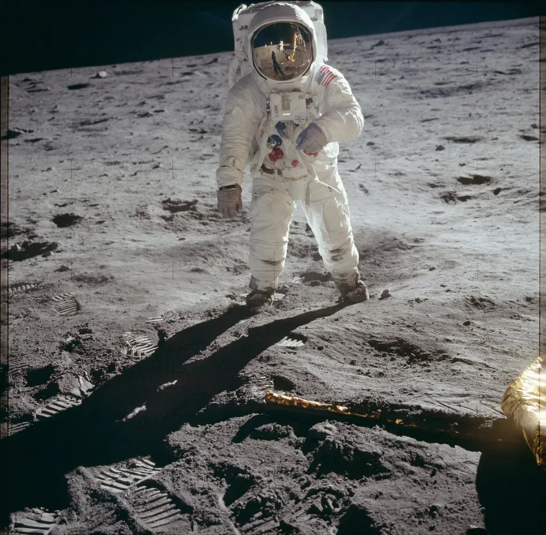 Sáu bí ẩn lớn này về mặt trăng vẫn chưa được giải đáp, thậm chí 50 năm sau khi Apollo 11 hạ cánh trên mặt trăng