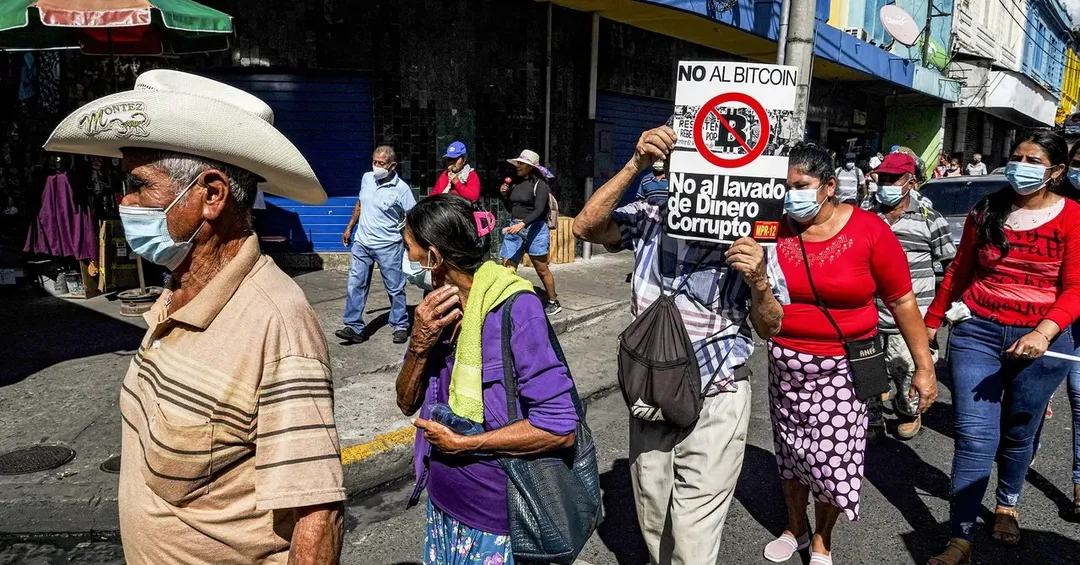 Bitcoin thành tiền tệ chính thức ở El Salvador: độc tài hay phao cứu sinh cho người dân?