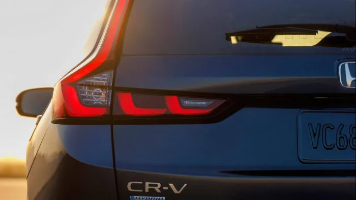 Honda CR-V 2023 lộ thiết kế: Không gian nội thất giống Honda Civic