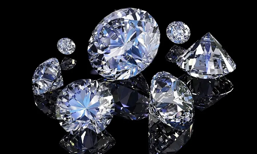 Siêu kim cương được tìm thấy trong thiên thạch chứng minh rằng khai thác không gian có thể khiến người ta trở nên giàu có