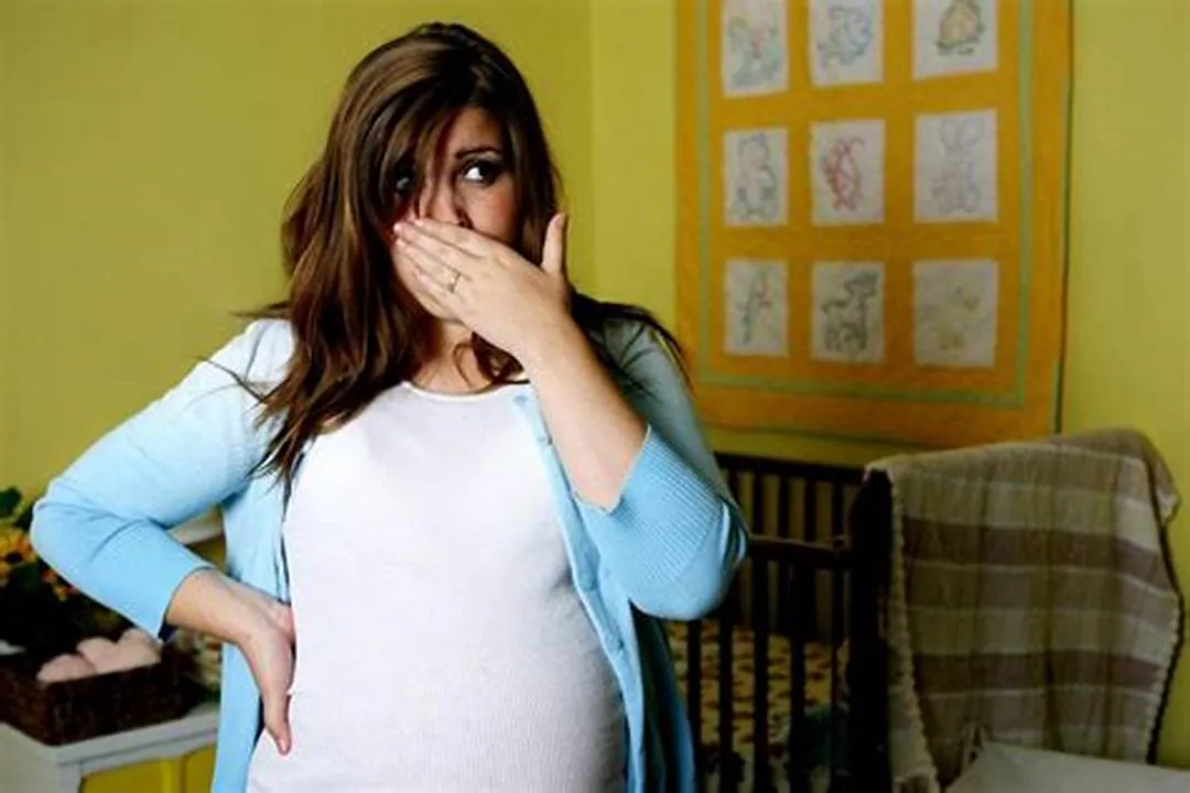 Ợ nóng khi mang thai: Nguyên nhân và cách khắc phục