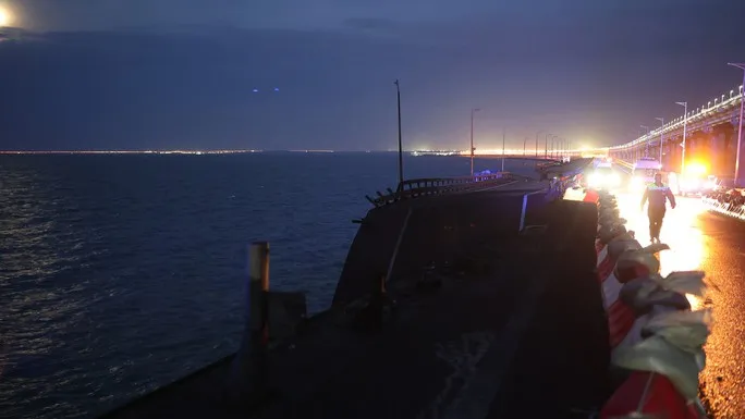 Những gì đã biết về tài xế và chiếc xe tải nổ tung cầu cầu Crimea, báo Mỹ tuyên bố Ukraine là tác giả vụ nổ