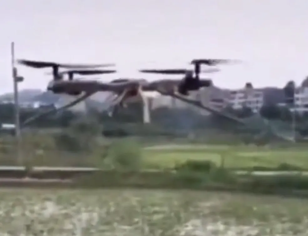Không tin nổi có người làm drone bằng cành củi, tuy thô sơ mà lại bay được!