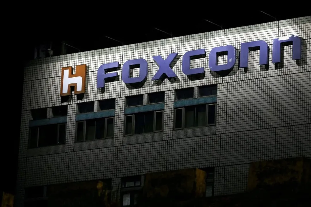Foxconn tạm dừng tuyển dụng nhân công lắp ráp iPhone vì... hết chỗ cách ly COVID-19
