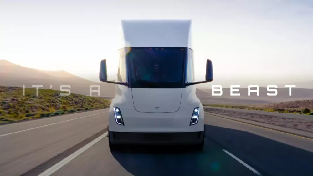 Tất tần tật về xe tải điện hạng nặng Semi của Tesla: người khổng lồ về hiệu suất, vô lăng ở giữa, chịu tải toàn phần 37 tấn, ắc quy chạy hơn 800 km