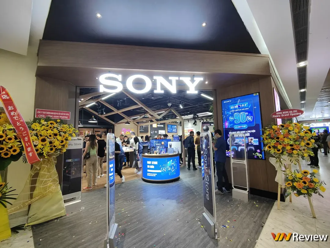 Sony vừa chính thức mở cửa hàng Sony Store đầu tiên tại Việt Nam, cơ hội trúng PS5 cho khách check-in