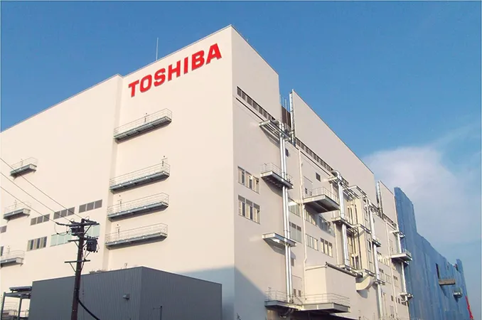 Biểu tượng Nhật Bản Toshiba sắp bán mình 