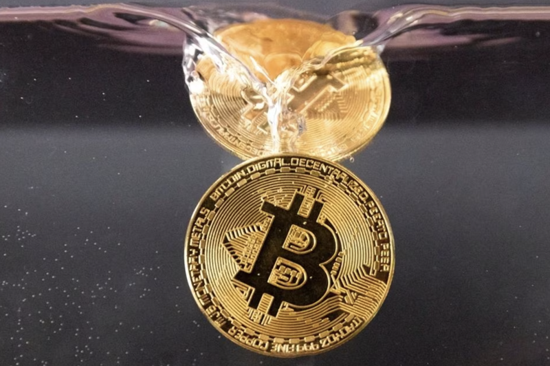 Bitcoin bất ngờ vượt mốc 30.000 USD, cao nhất kể từ tháng 4/2023