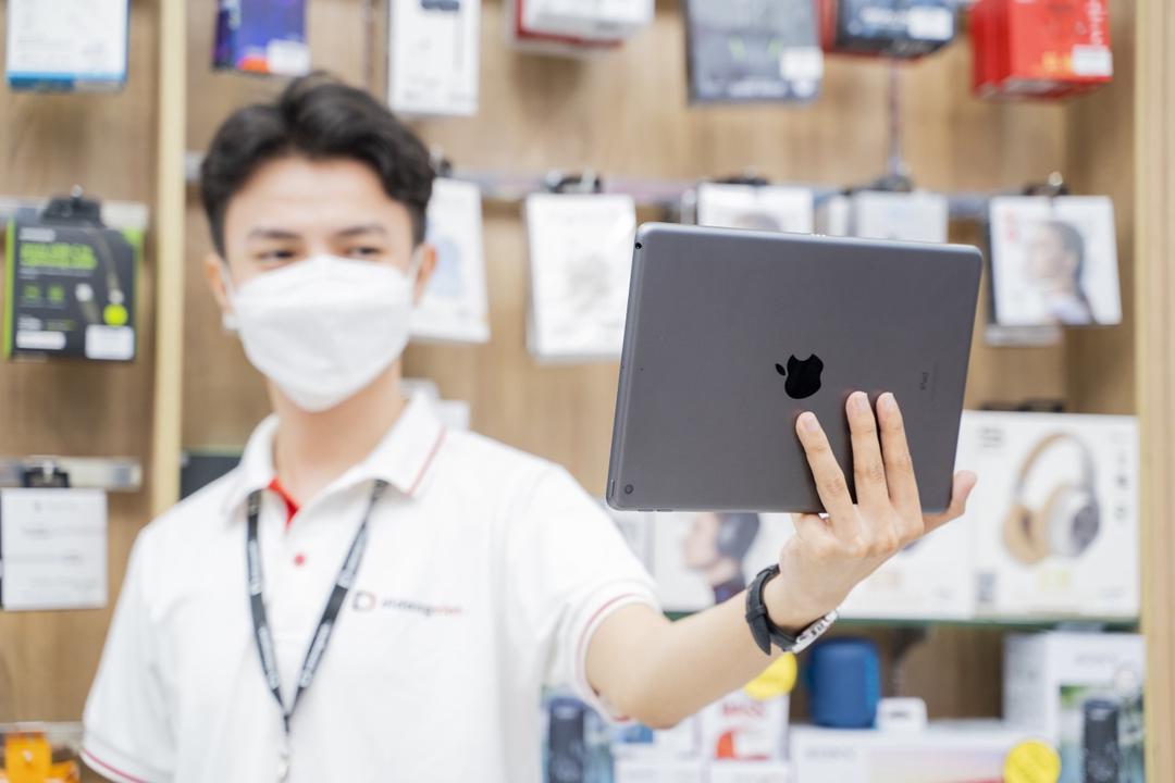 Giá MacBook Air M1 tiếp tục giảm sâu, chỉ từ 17,59 triệu đồng dịp tựu trường Back to school