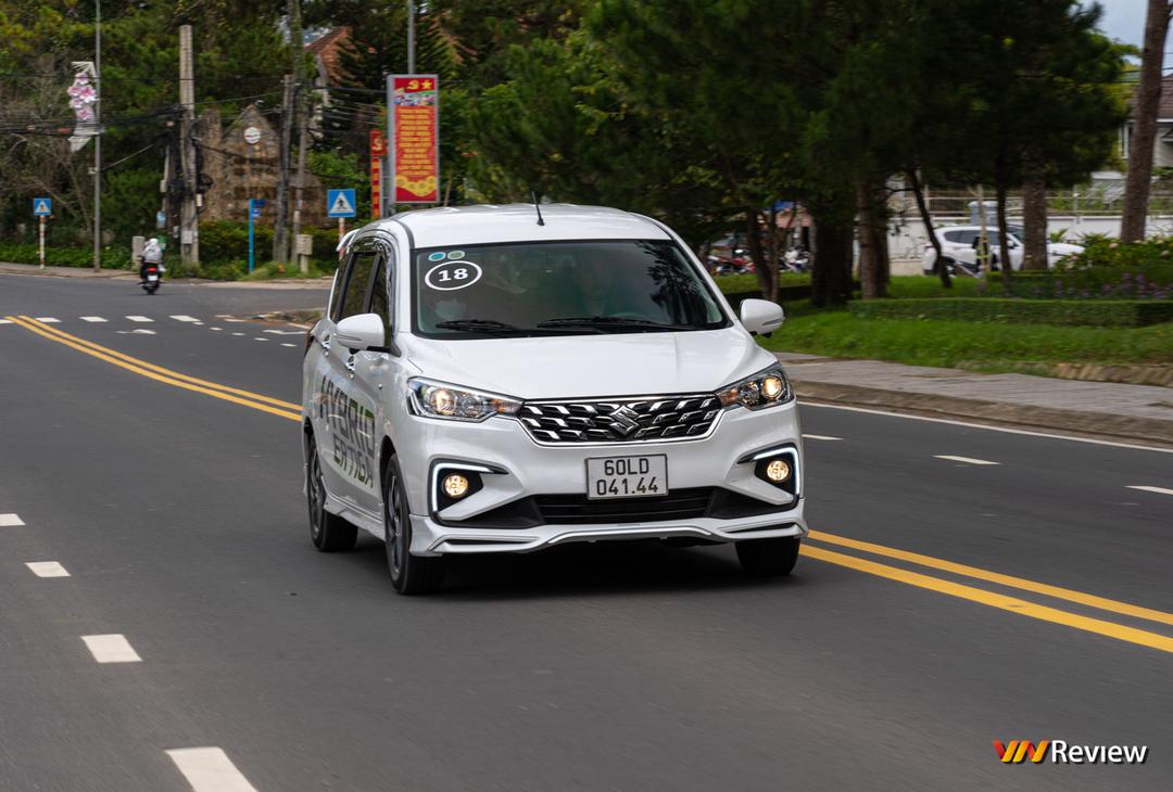 Suzuki Ertiga hybrid hạ giá 'sập sàn', quyết tâm cạnh tranh Mitsubishi Xpander