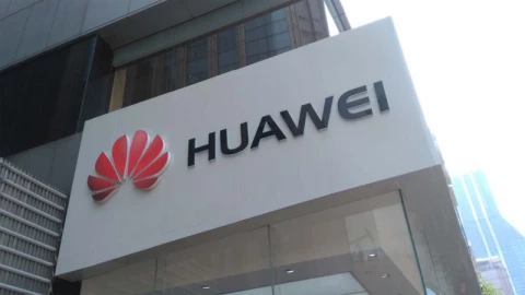 Âm thầm dưới mũi ông Trump, Huawei đang vận hành 11 nhà máy tự sản xuất từ CPU đến RAM
