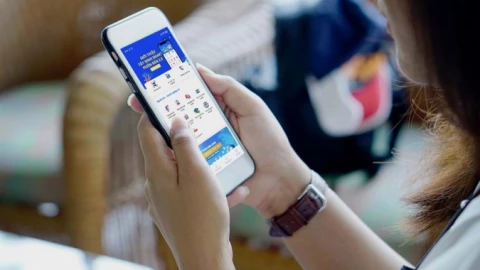 Zalo ngày càng tăng sức ép lên người dùng