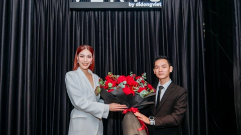 Vertu Việt Nam công bố Siêu mẫu Lan Khuê là đại sứ thương hiệu, hé lộ điện thoại gập siêu sang Vertu Quantum Flip sắp ra mắt