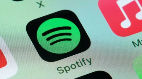 Sau "bão" chỉ trích, Spotify phải thay đổi kế hoạch hiển thị công khai số lượt nghe