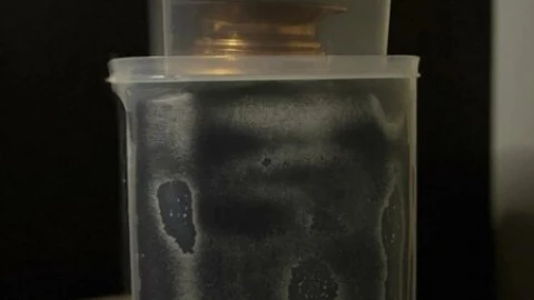 Tủ lạnh không cần điện, không gas, chỉ cần muối và nước: Phát minh "không tưởng" của học sinh Ấn Độ gây kinh ngạc