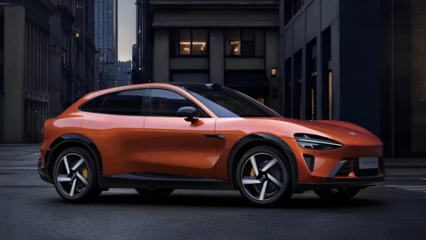 Xiaomi chính thức ra mắt xe SUV điện đầu tiên: tăng tốc 100km trong 3,23 giây, pin 835 km