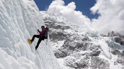 Nepal vừa tạo ra thách thức chưa từng có với người muốn chinh phục Everest