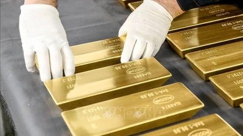 Phát hiện chấn động: Lõi Trái Đất chứa gần 99% vàng thế giới và đang từ từ 'thoát ra' ngoài