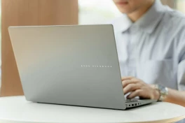 ASUS ra mắt Vivobook S14/S16 mới tại Việt Nam: Mỏng nhẹ, chip Intel Core H-series mạnh mẽ, pin 20 giờ, tích hợp AI, giá từ 18,99 triệu đồng