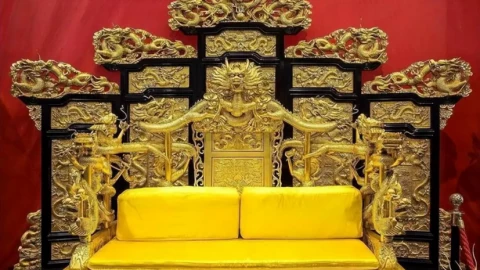 Chiếc ghế khó hiểu nhất trong Tử Cấm Thành , không ai dám ngồi lên, ngay cả các chuyên gia khảo cổ cũng không thể lý giải