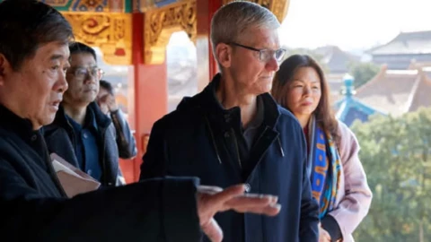 Cúi đầu trước Trung Quốc, không đổi mới sáng tạo, Tim Cook sẽ để lại di sản gì cho Apple?