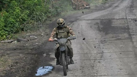 Nga tung "chiến thuật xe máy ngàn vết cắt" đối phó với "sát thủ" drone Ukraine trên chiến trường