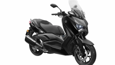 Yamaha khuấy động biker với XMAX 300 thế hệ mới