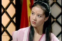 Giai nhân nào khiến Kim Dung trăn trở, muốn cứu vớt Chu Chỉ Nhược khỏi số phận bi thảm?