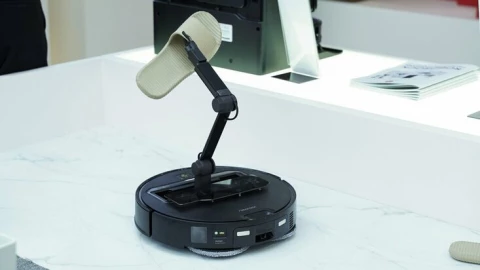 Roborock Flagship Store vừa chính thức khai trương cửa hàng trải nghiệm đầu tiên tại Việt Nam: cho tận tay dùng thử robot hút bụi có cánh tay cơ học