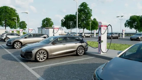 Cú huých mới cho xe điện: Sạc 8 xe cùng lúc, thêm 300 km chỉ sau 8 phút