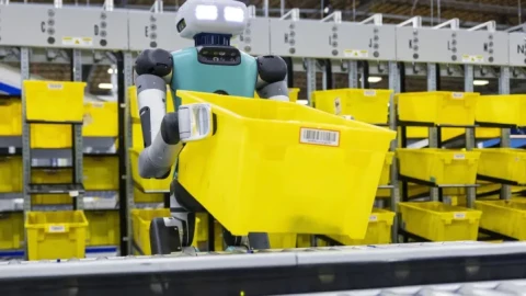 Làn sóng robot len lỏi vào Amazon, người giao hàng biến mất trong làn sóng tự động hóa