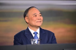 Ông chủ Geely: ngành công nghiệp ô tô toàn cầu đang "khủng hoảng thừa nghiêm trọng"