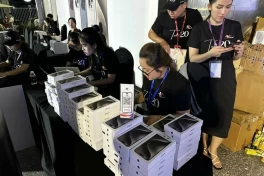 2 triệu iPhone/năm: Con số "biết nói" đằng sau quyết định bán sớm iPhone 17 của Apple tại Việt Nam