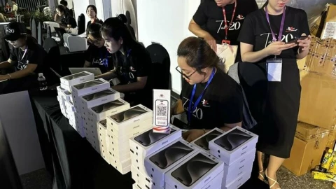 2 triệu iPhone/năm: Con số "biết nói" đằng sau quyết định bán sớm iPhone 17 của Apple tại Việt Nam
