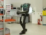 Xuất hiện robot hình người "không đầu" phát triển chỉ trong 40 ngày, đã sẵn sàng làm việc trong nhà máy ô tô