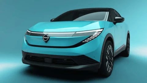 Nissan Leaf nâng cấp đắt giá: Pin làm mát bằng chất lỏng