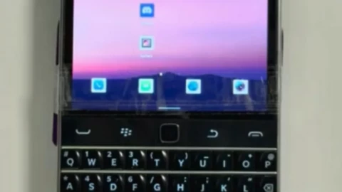 Blackberry trở lại sau 10 năm vắng bóng