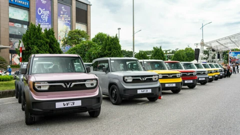 Toàn cảnh thị trường ô tô Việt: Cuộc chiến tay ba giữa xe điện, xe lắp ráp và xe nhập khẩu