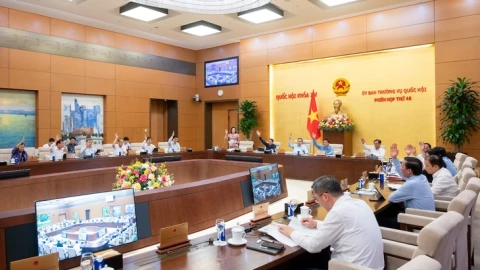Chính thức: Vợ chồng có thể hoàn toàn tự quyết định số con tại Việt Nam