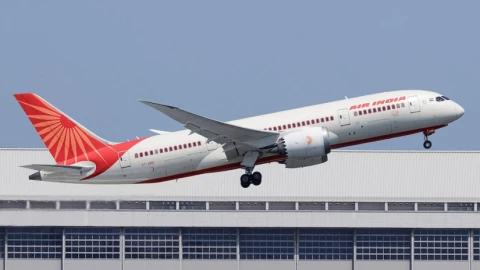 Thêm một máy bay Boeing Dreamliner của Air India vừa gặp sự cố kỹ thuật giữa không trung