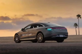 Xe tự lái Tesla vẫn bị "giam chân" ở châu Âu vì rào cản pháp lý