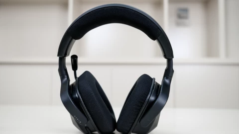 Đánh giá Corsair Void Wireless V2: Không đột phá, nhưng hoàn hảo hơn