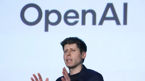 Sam Altman chia sẻ Meta đề nghị tiền thưởng 100 triệu USD cho nhân viên OpenAI