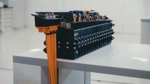 "Cuộc cách mạng" sạc xe điện: Pin mới sạc đầy trong 18 giây, nhanh hơn cả đổ xăng!