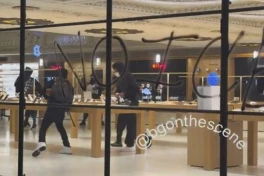 Apple khiến hàng loạt iPhone bị "hôi của" biến thành "cục gạch", cảnh sát bắt giữ nhiều đối tượng