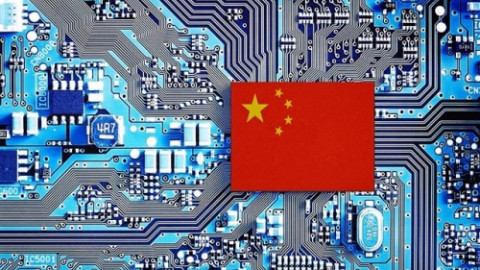 Làm thế nào Trung Quốc phát triển ngành bán dẫn trong khi bị Mỹ kìm kẹp?