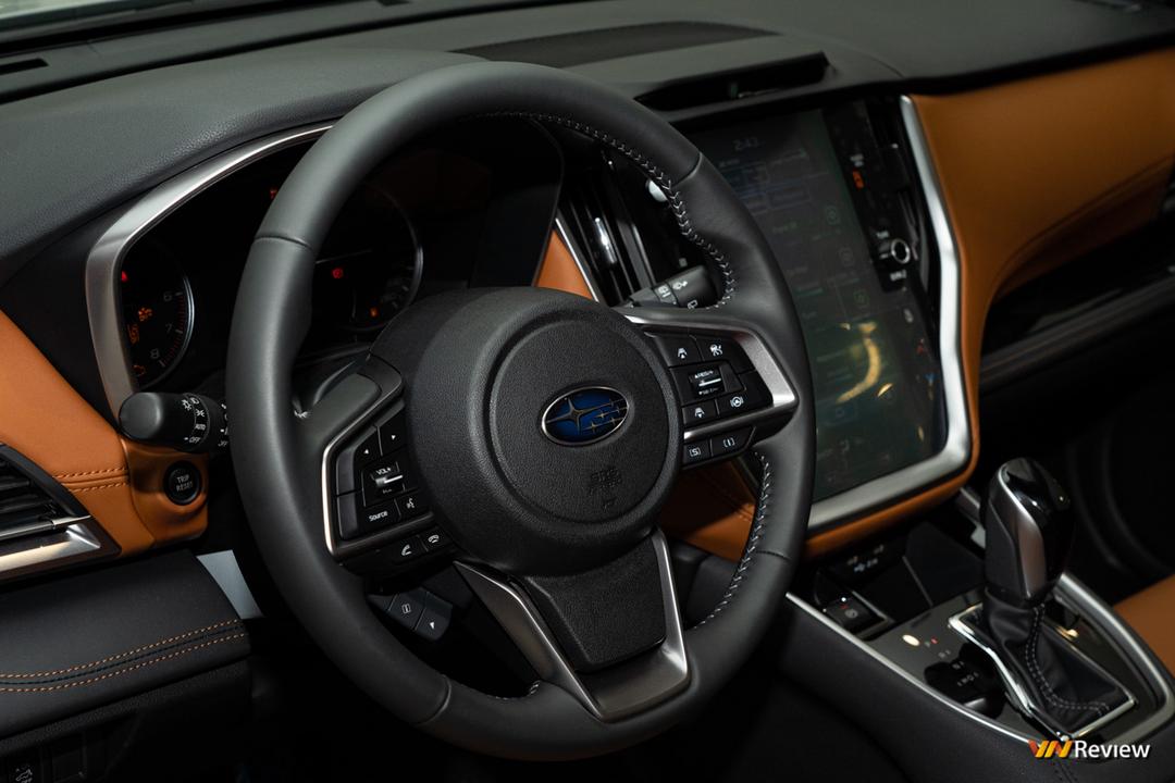 Subaru Outback thế hệ mới nâng cấp EyeSight 4.0, giá 1,969 tỷ đồng